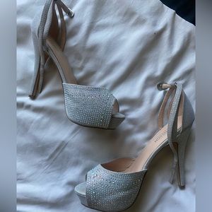 De blossom vice-126 heels